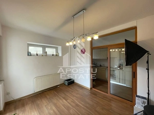 Vila P+2E, 6 camere, 3 bai, garaj dublu, zona Lipovei - imagine 8