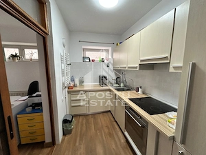 Vila P+2E, 6 camere, 3 bai, garaj dublu, zona Lipovei - imagine 11