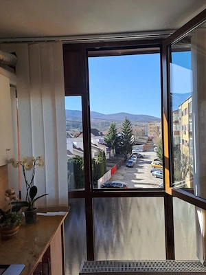 Proprietar-vand apartament 2 camere, decomandat, et intermediar, Cetate-Mercur - imagine 8