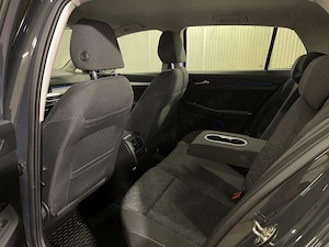 Volkswagen Golf - imagine 12
