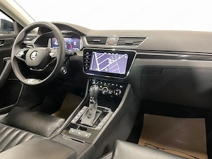 Skoda Superb - imagine 8