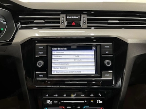 Volkswagen Passat - imagine 18