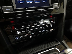 Volkswagen Passat - imagine 19