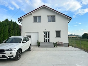 Casă de vânzare în Livezile