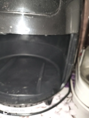 Vând friteuza cu  aer cald 150 Ron neg - imagine 2