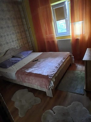 închiriez apartament cu doua camere  - imagine 4