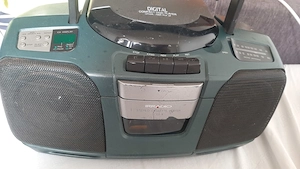 Radiocasetofon cu cd mp 3 50 ron