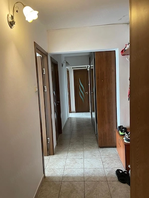 Navodari , vand apartament 3 camere decomandat cu gaze - imagine 8