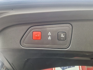 Peugeot 3008 1.6 THP 165 CP 2018 Automat,GT-line,RAR EFECTUAT,Led,Piele,Navi,Touch,Camera,Jante 18. - imagine 20
