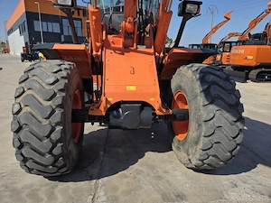 INCARCATOR HITACHI 14tone, cupa 2,5mc, 2018, 5.304h, 21.348km, Full option, leasing 69.900 EUR - imagine 14