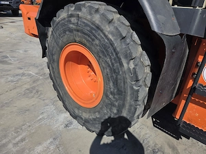INCARCATOR HITACHI 14tone, cupa 2,5mc, 2018, 5.304h, 21.348km, Full option, leasing 69.900 EUR - imagine 16