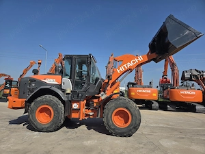 INCARCATOR HITACHI 14tone, cupa 2,5mc, 2018, 5.304h, 21.348km, Full option, leasing 69.900 EUR - imagine 6