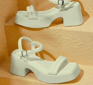 Sandale albe (tenta crem) truck sole, mar.40 - 26 cm, talpa usoara