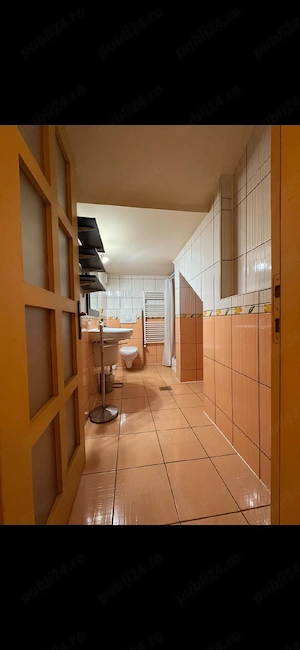 Casa in centrul civic - imagine 7