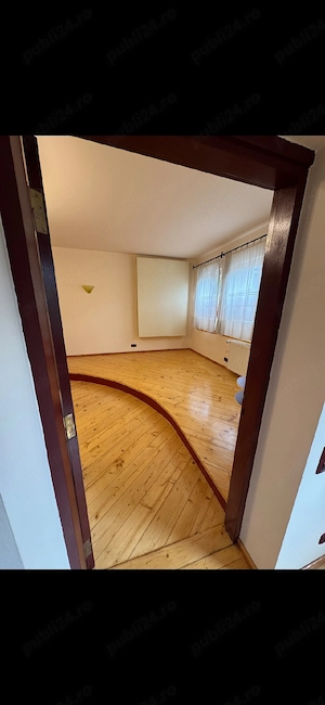 Casa in centrul civic - imagine 5