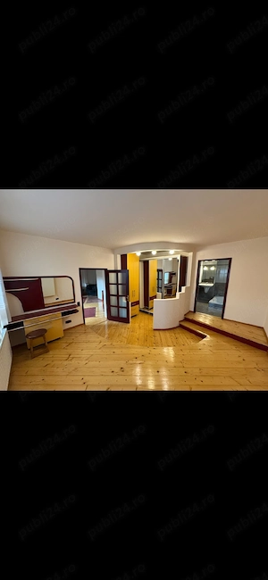Casa in centrul civic - imagine 3
