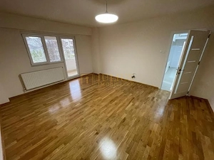 Recent renovat| partial mobilat| 2 camere| garaj, et.2| lift| balcon 12 mp.
