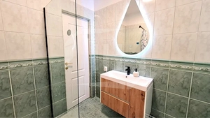 Apartament 3 camere, decomandat, BLOC TIP VILĂ, parcare, GHEORGHENI - imagine 7