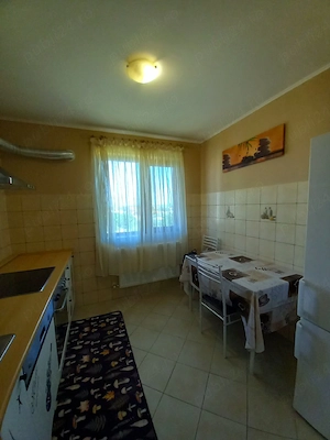 Închiriez apartament  - imagine 3