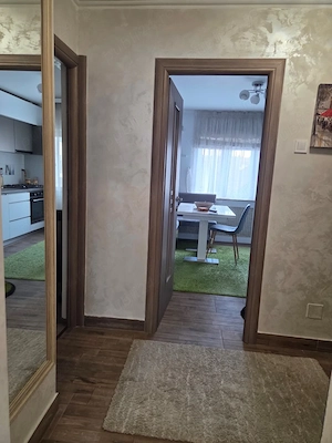 Apartament 3 camere, 2 balcoane, 2 bai, zona 1 Mai, Ramnicu Valcea - imagine 8