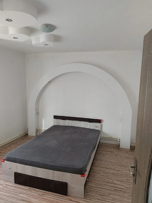 Inchiriez apartament - imagine 2