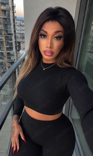 Dominatoare și în același timp sexy fata trans 