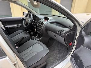 Peugeote 206 Motor 1.4 HDI Motorină  Fabricație 2006 Cutie Manuală 5+1 Trepte Consum Mic Fiscal Pe L - imagine 5