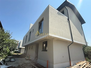 Popesti Leordeni-Duplex 5 camere - 4 bai-Terasa + Curte-250 MP