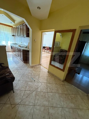 Apartament 2 camere, decomandat, zona Racadau - imagine 2