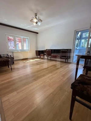 Apartament 2 camere, decomandat, zona Racadau - imagine 3