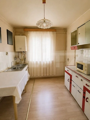 Apartament 3 camere, 75 mp, etaj 2, balcon 8 mp, Progresul
