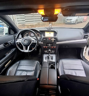 Mercedes E Class 2011 decapotabil full - imagine 5