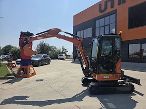 Miniexcavator 2,7tone, HItachi ZX26U-6, 2025, EX DEMO, 995h, Cupla rapida hidr+3 cupe noi, 1,5m lat - imagine 11