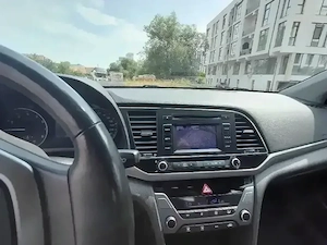 vand Hyundai Elantra