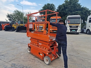 Nacela electrica la 6m, Skyjack SJ3219, 2017, 205h-3.900Eur+tva - imagine 2