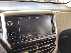Peugeot   2008 1.2 PureTech Allure - imagine 9