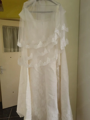 vand rochie