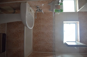 Sinaia-Vanzare apartament cu trei  camere- mobilat si utilat - imagine 2