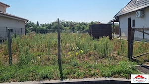 Teren intravilan 855 mp loc de casa semicentral 100000 Euro - imagine 2