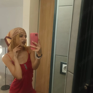 Brabu Hellen fata Trans