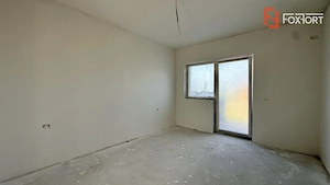 Casa individuala de vanzare, 8 camere + 4 bai - Mosnita Veche - imagine 14