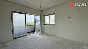Casa individuala de vanzare, 8 camere + 4 bai - Mosnita Veche - imagine 16