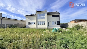 Casa individuala de vanzare, 8 camere + 4 bai - Mosnita Veche - imagine 2