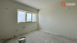 Casa individuala de vanzare, 8 camere + 4 bai - Mosnita Veche - imagine 5