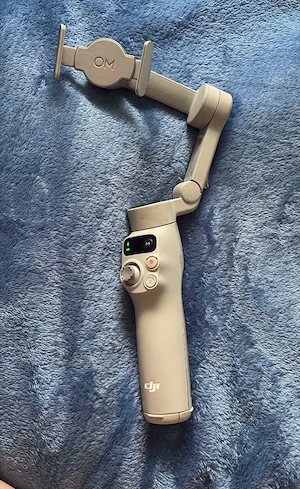 DJI Osmo Mobile 4 (OM4) Gri   Nou, Nefolosit