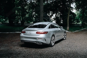 Mercedes E220 d 4Matic AMG  - imagine 2