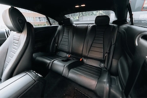 Mercedes E220 d 4Matic AMG  - imagine 8