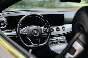 Mercedes E220 d 4Matic AMG  - imagine 6