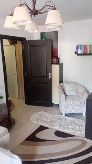 Apartament decomandat Precista - imagine 2