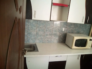 Mobila bucatarie 200 cm cu chiuveta si baterie stare f buna